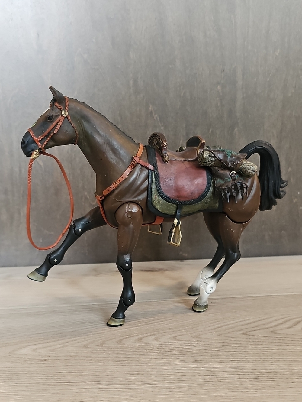 Vintage 2000s Toy Biz Lord of the Rings Brego Horse Action Figure